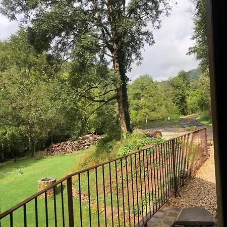 בית נופש Grange Gaia Sur Riviere Taussac