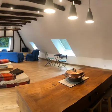 Grange Gaia Sur Riviere