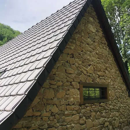 Grange Gaia Sur Riviere