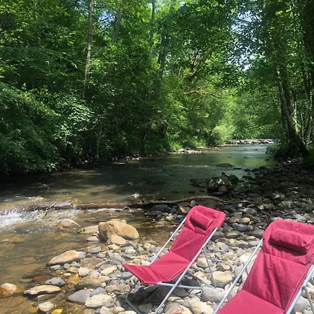 Grange Gaia Sur Riviere
