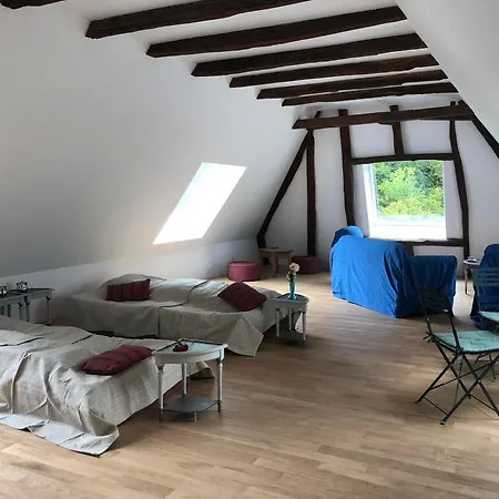 בית נופש Grange Gaia Sur Riviere Taussac