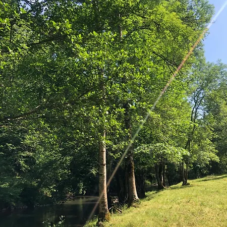 Grange Gaia Sur Riviere Taussac