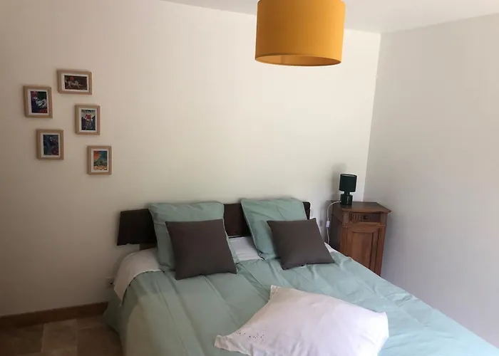 Grange Gaïa Sur Rivière Hébergement de vacances Taussac